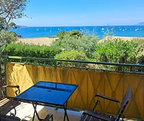 APPARTEMENT LIBECCIU STUDIO : Balcon vue mer